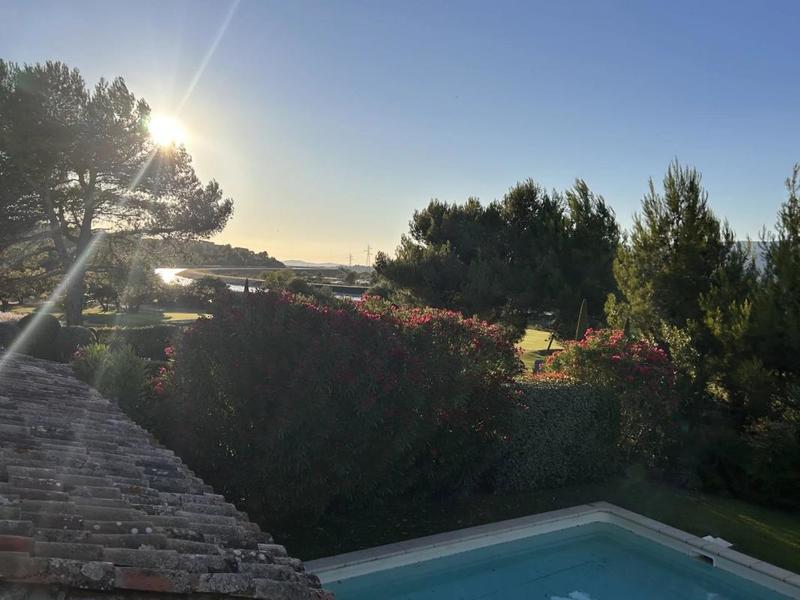 Maison - 174 m² - 5 pièces