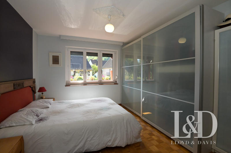 Maison contemporaine - 181 m² - 7 pièces