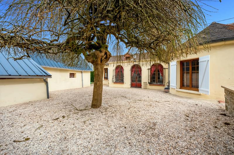 Maison ancienne - 177 m² - 7 pièces