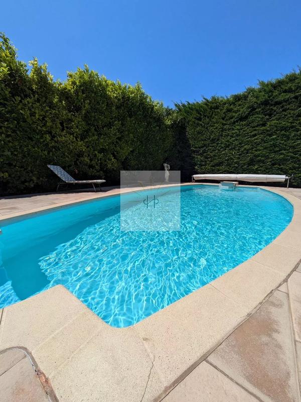 Maison - 124 m² - 6 pièces