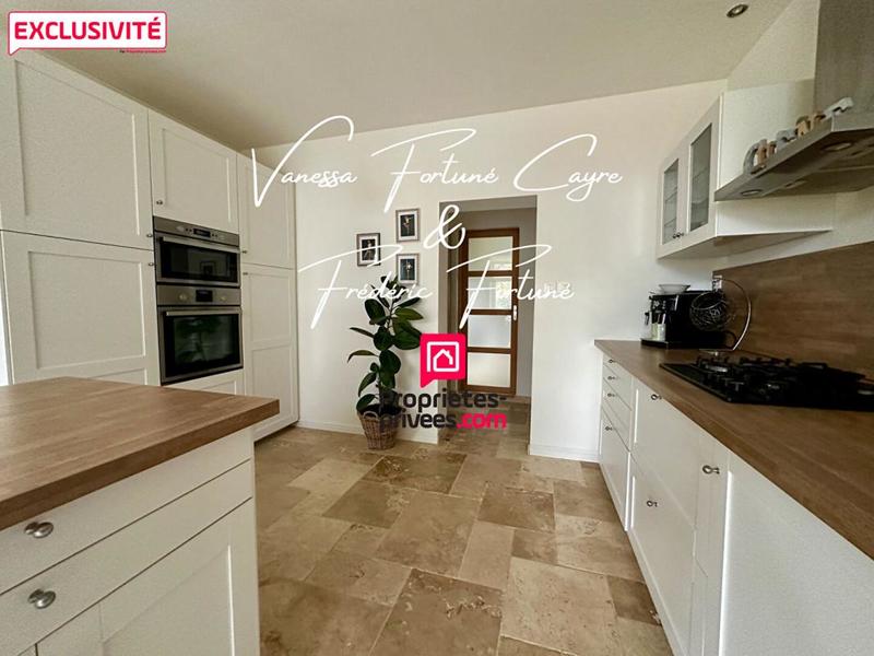 Maison - 143 m² - 5 pièces