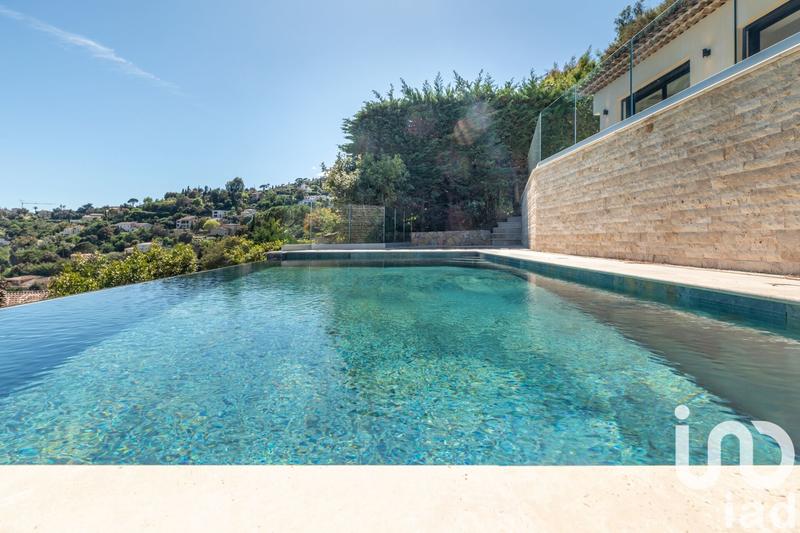 Maison de maîtres - 200 m² - 8 pièces