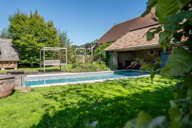 Maison - 320 m² - 6 pièces