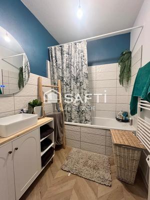 Appartement - 93 m² - 3 pièces