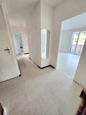 Appartement - 76 m² - 4 pièces