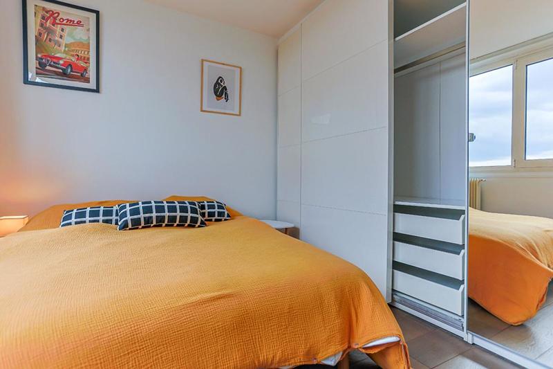 Appartement - 87 m² - 5 pièces