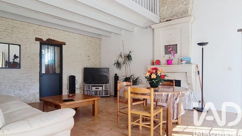 Maison - 205 m² - 6 pièces