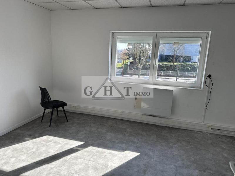 Entrepôt - 1 411 m²