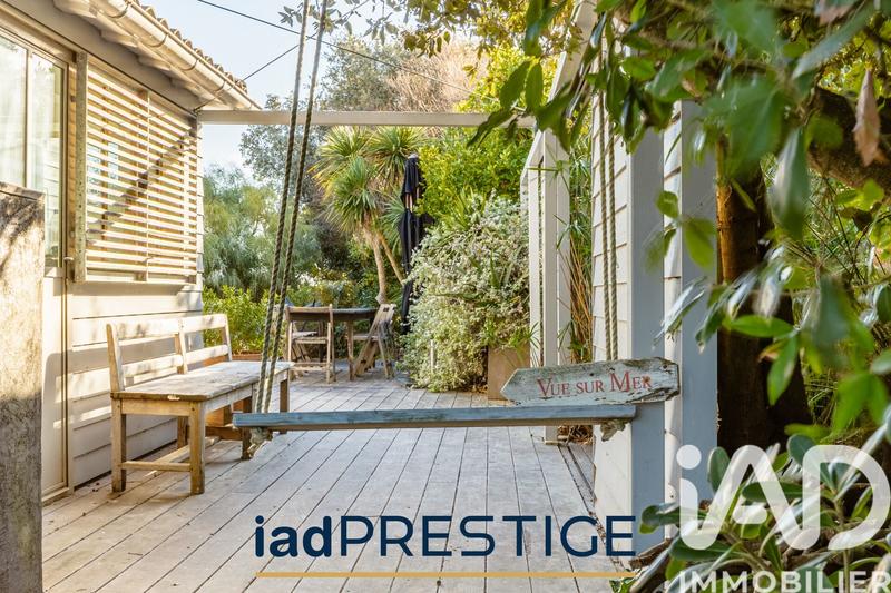 Maison - 257 m² - 8 pièces