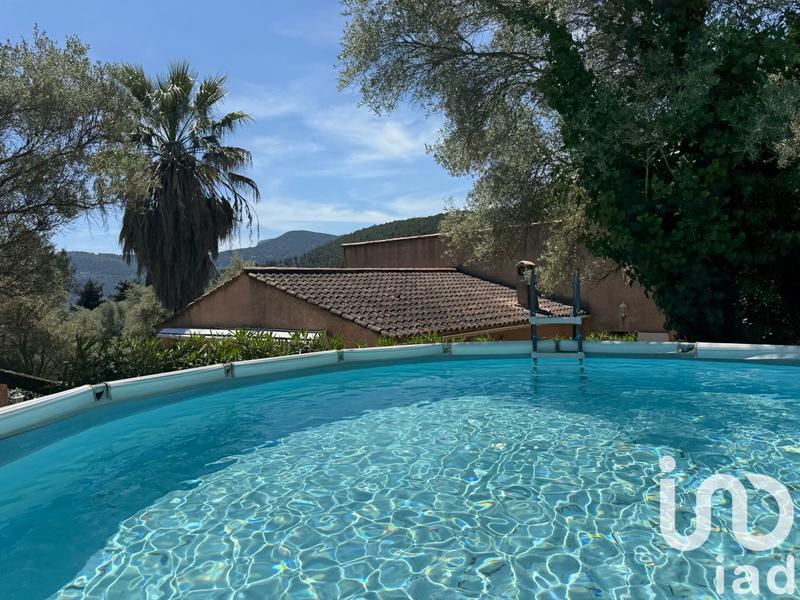 Maison - 219 m² - 6 pièces