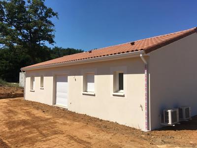 Maison - 95 m² - 4 pièces