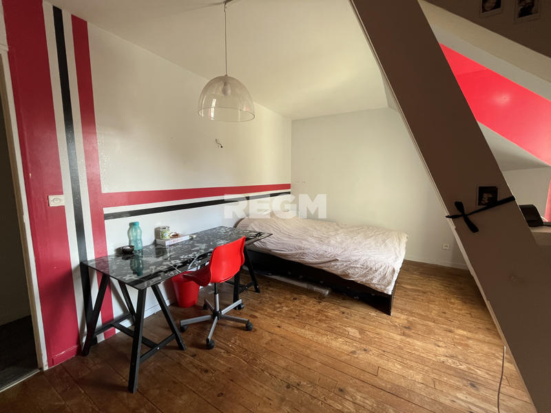 Maison - 200 m² - 7 pièces