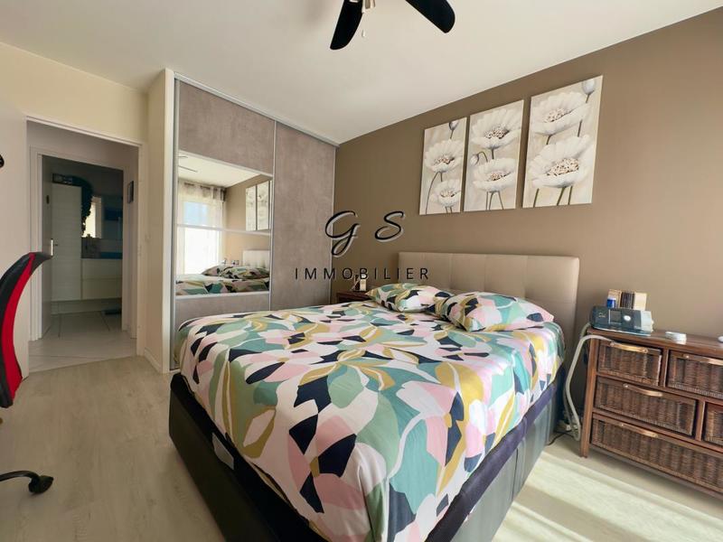 Appartement - 81 m² - 3 pièces