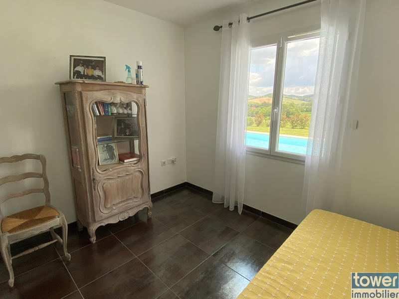 Villa - 177 m² - 6 pièces