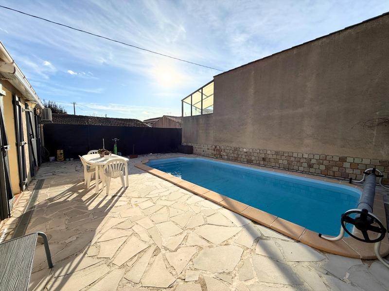 Maison - 95 m² - 5 pièces