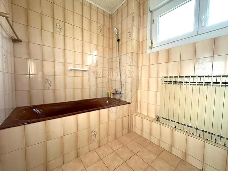 Appartement - 85 m² - 5 pièces