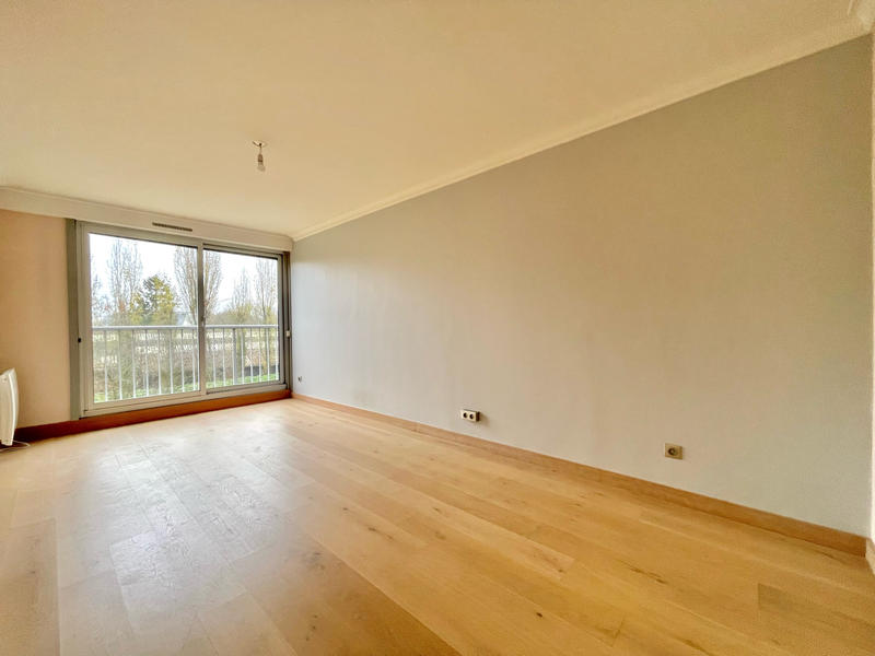 Appartement - 93 m² - 4 pièces