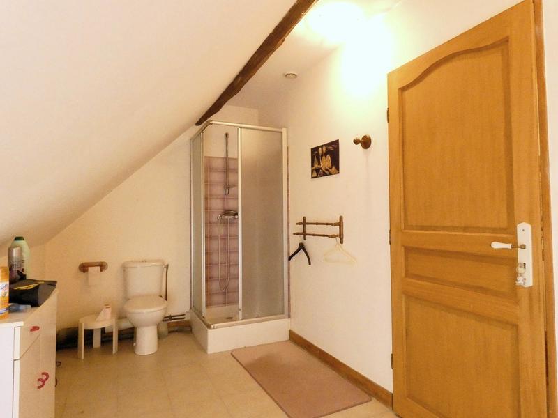 Maison traditionnelle - 197 m² - 7 pièces