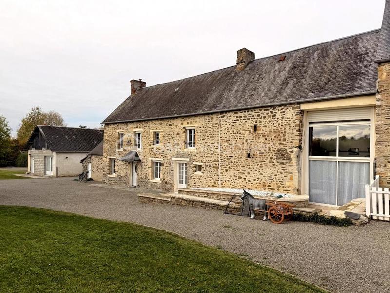 Maison - 180 m² - 5 pièces