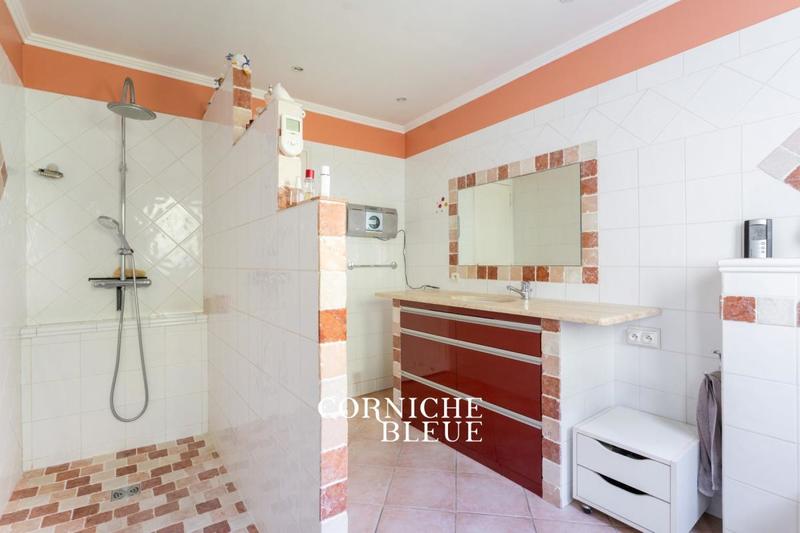 Villa - 168 m² - 4 pièces