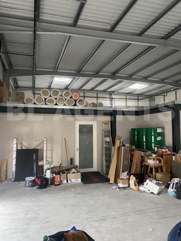 Local d'activités - 470 m² - 2 pièces