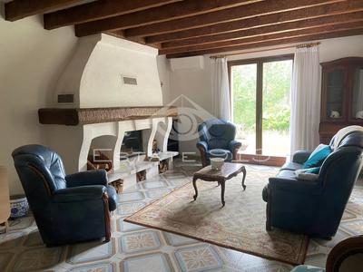 Villa - 215 m² - 9 pièces