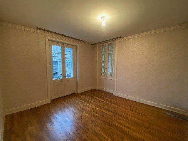 Maison de ville - 150 m² - 9 pièces