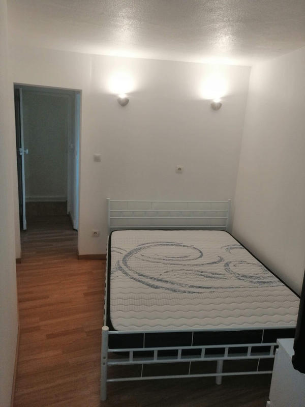 Maison - 280 m² - 12 pièces