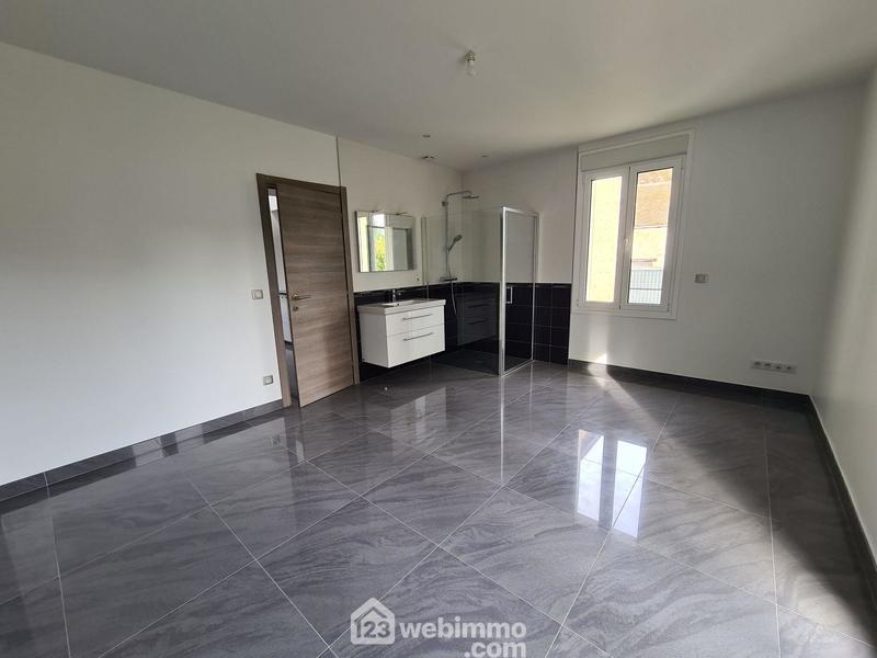 Maison - 309 m² - 13 pièces