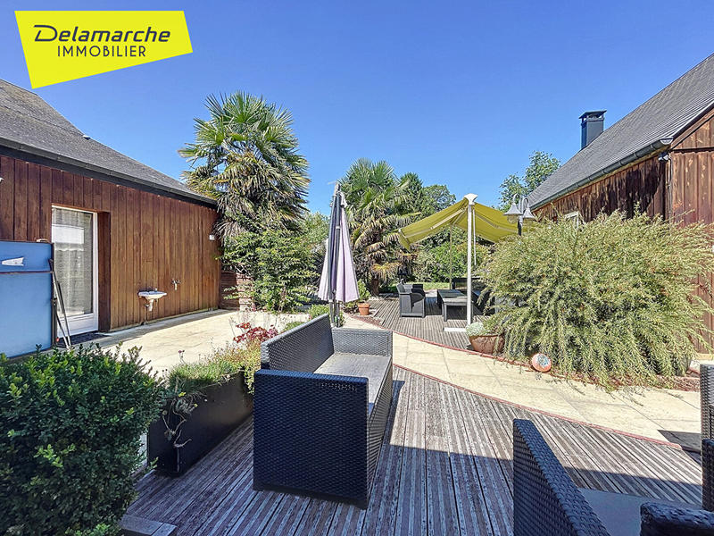 Maison - 308 m² - 12 pièces