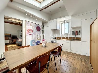 Appartement - 105 m² - 5 pièces