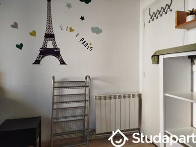 Chambre - 10 m² - 1 pièce