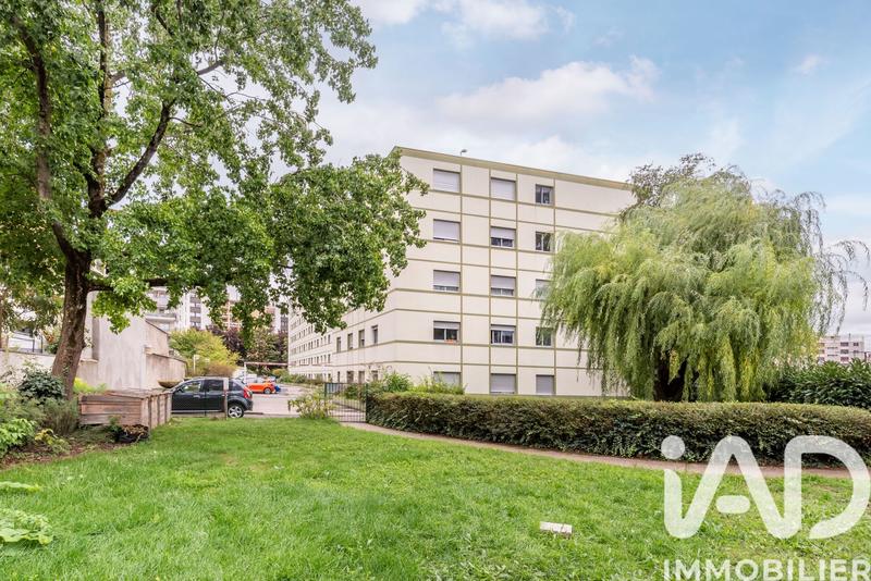 Appartement - 97 m² - 4 pièces