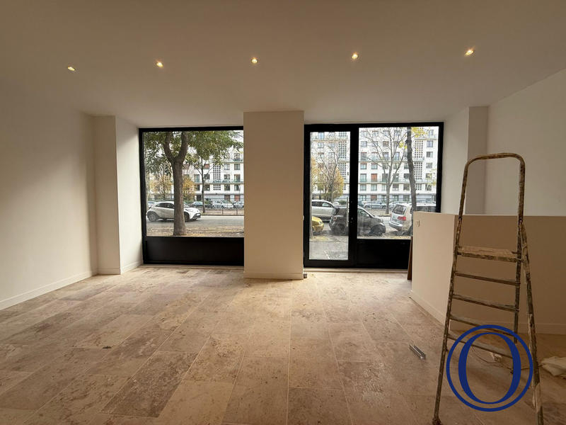 Local commercial - 77 m²