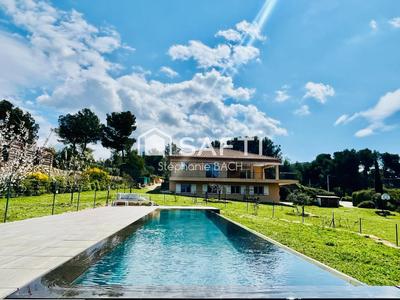 Maison - 150 m² - 5 pièces