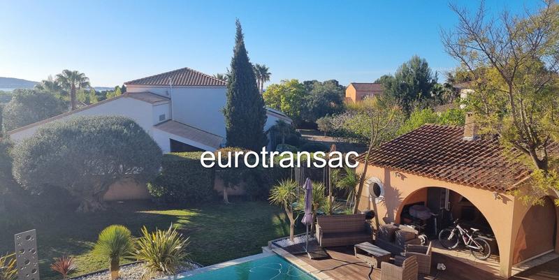 Villa - 161 m² - 5 pièces