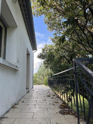 Maison - 232 m² - 8 pièces