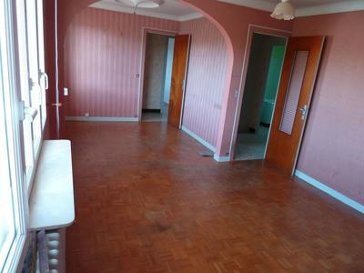 Maison - 77 m² - 5 pièces