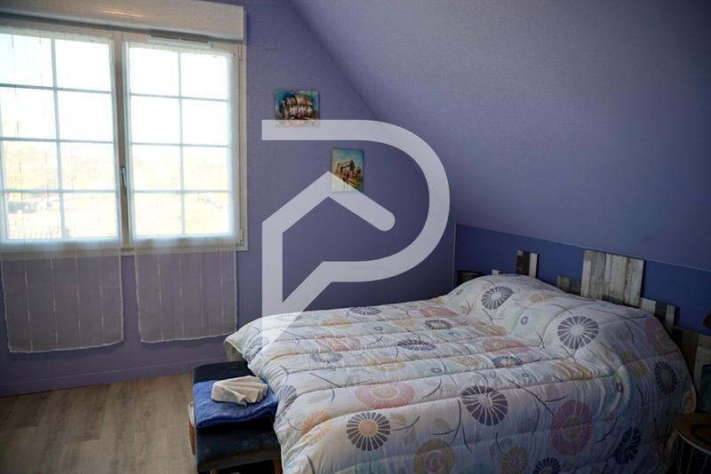 Maison - 181 m² - 7 pièces