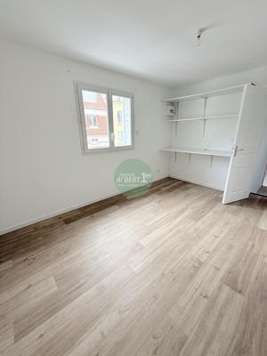 Maison - 83 m² - 4 pièces