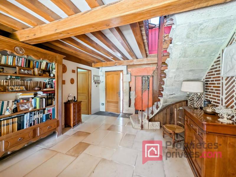 Maison - 274 m² - 12 pièces