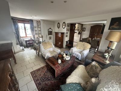 Maison - 104 m² - 5 pièces