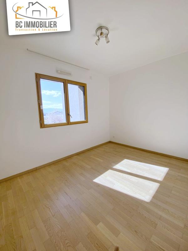 Appartement - 124 m² - 5 pièces