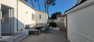 Maison - 204 m² - 8 pièces