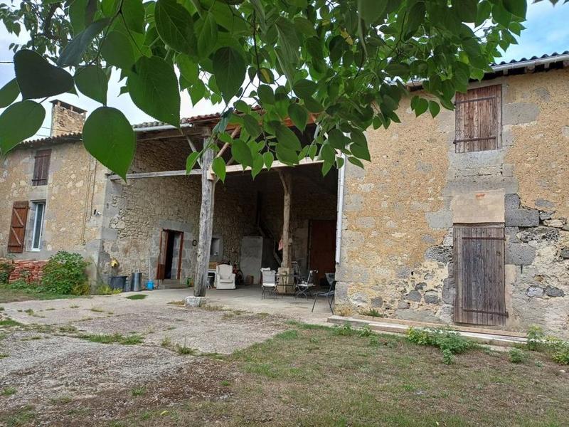 Ferme - 80 m² - 2 pièces