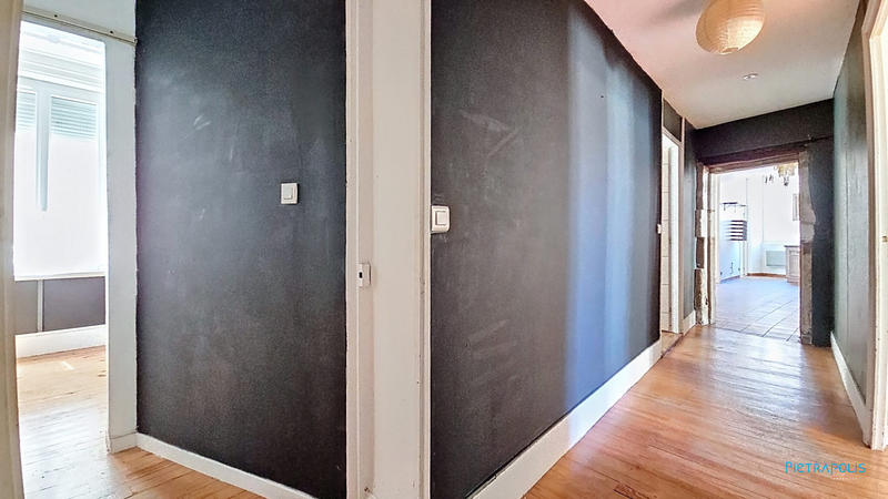 Appartement - 125 m² - 5 pièces