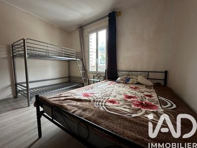 Maison - 96 m² - 4 pièces