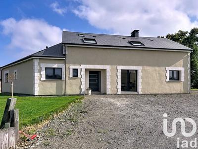 Maison - 171 m² - 8 pièces