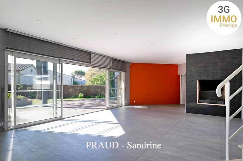 Maison de ville - 244 m² - 7 pièces