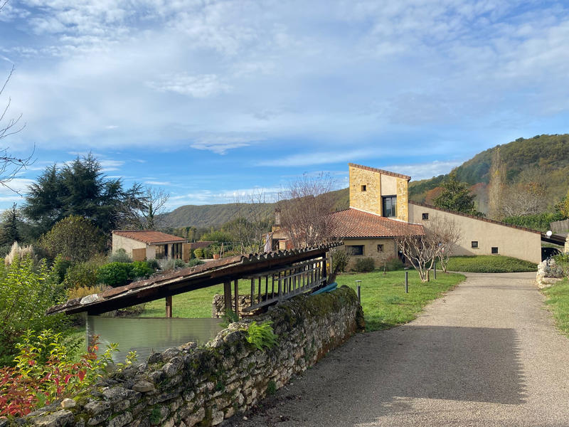 Maison - 202 m² - 7 pièces